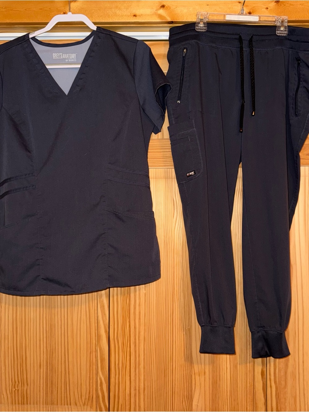 Grey's Anatomy Dark Grey Scrub Top (Large) & Jogger Pants (PETITE large) Set